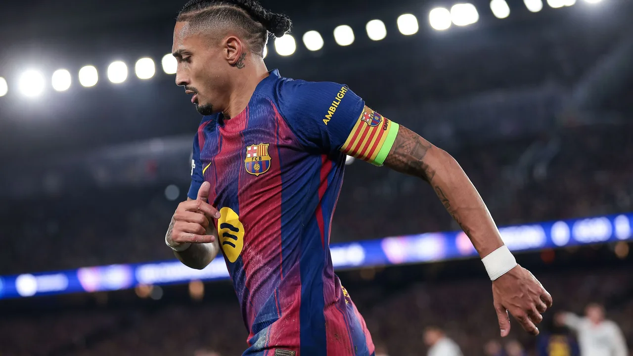 إصرار رافينيا يعبر عن التزامه الكامل بتقديم أفضل أداء لبرشلونة